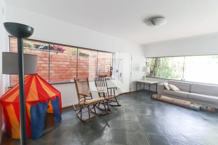 Sala de casa para alugar com 3 quartos, 360m² em Jardim Brasil, Jundiaí