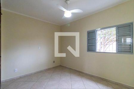 Quarto 2 de casa para alugar com 2 quartos, 92m² em Jardim Nova Europa, Campinas