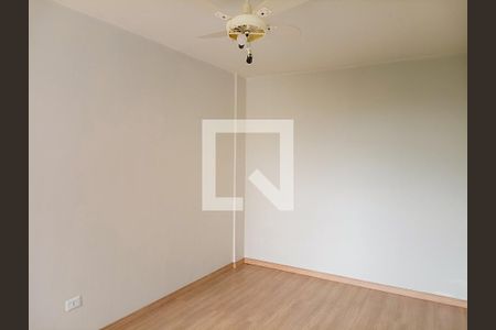 Quarto 1 de apartamento para alugar com 2 quartos, 60m² em Cristal, Porto Alegre