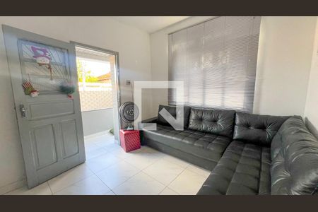 Sala de casa à venda com 4 quartos, 140m² em Carlos Prates, Belo Horizonte