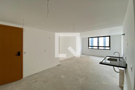 Sala/Quarto de kitnet/studio à venda com 1 quarto, 43m² em Centro, Rio de Janeiro