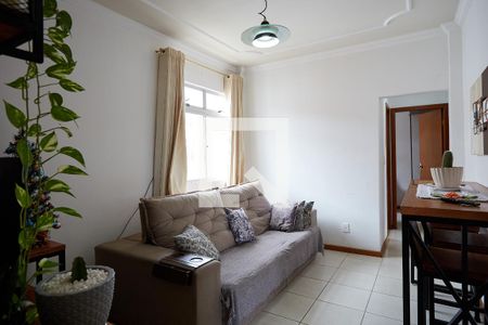 Sala de apartamento à venda com 3 quartos, 66m² em Santa Efigênia, Belo Horizonte