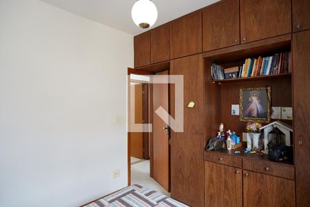 Quarto de apartamento à venda com 3 quartos, 66m² em Santa Efigênia, Belo Horizonte