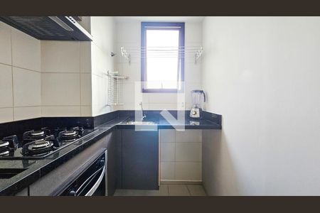 Cozinha de apartamento para alugar com 2 quartos, 34m² em Jurubatuba, São Paulo