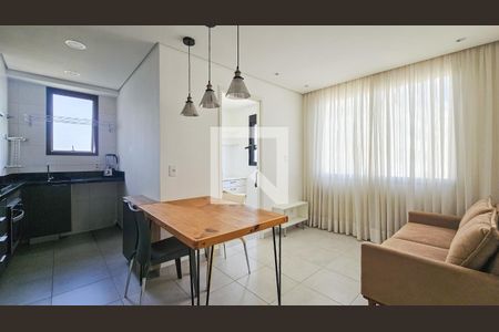 Sala de apartamento para alugar com 2 quartos, 34m² em Jurubatuba, São Paulo