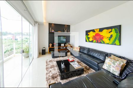 Sala de casa à venda com 4 quartos, 450m² em Santa Lúcia, Belo Horizonte