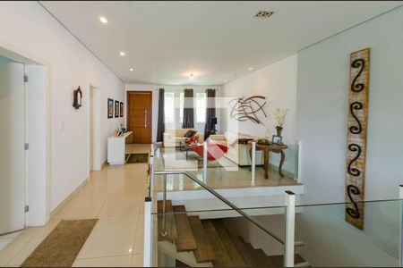 Sala de casa à venda com 4 quartos, 450m² em Santa Lúcia, Belo Horizonte