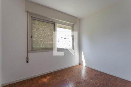 Quarto 1 de apartamento para alugar com 2 quartos, 72m² em Petrópolis, Porto Alegre