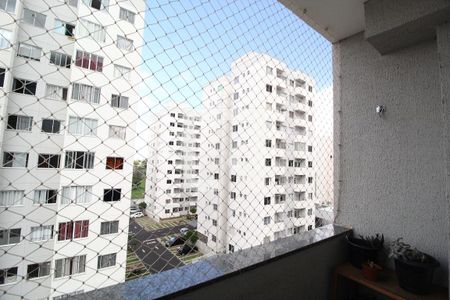 Sacada de apartamento para alugar com 2 quartos, 48m² em Jardim Holanda, Uberlândia