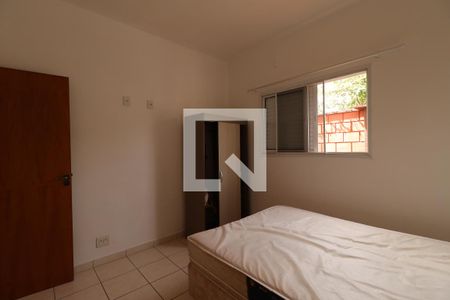 Quarto 2 de apartamento para alugar com 2 quartos, 55m² em Jardim Itau, Ribeirão Preto