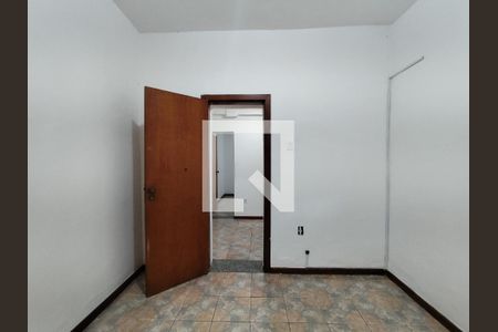 Quarto 1 de casa para alugar com 2 quartos, 60m² em Sagrada Família, Belo Horizonte