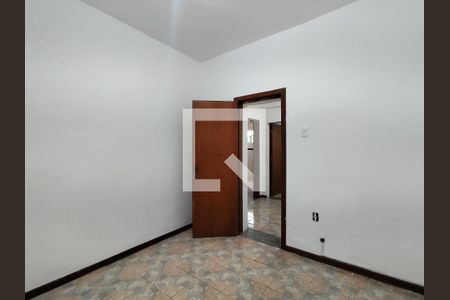 Quarto 1 de casa para alugar com 2 quartos, 60m² em Sagrada Família, Belo Horizonte