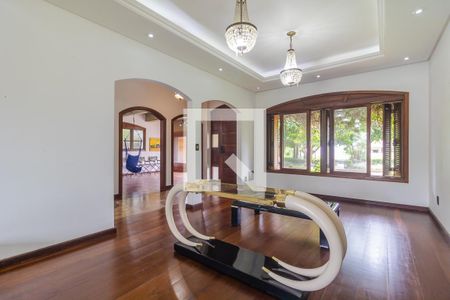 Sala de casa de condomínio para alugar com 5 quartos, 320m² em Cristal, Porto Alegre