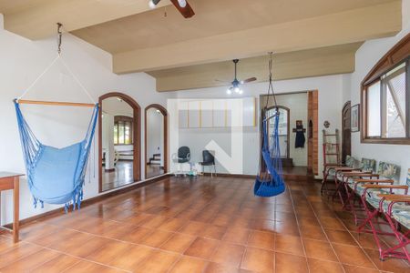 Sala 2 de casa de condomínio para alugar com 5 quartos, 320m² em Cristal, Porto Alegre