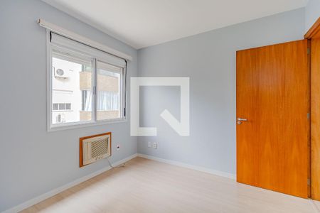 Quarto 2 de apartamento para alugar com 2 quartos, 63m² em Camaquã, Porto Alegre