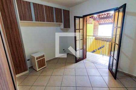 Quarto 1 de casa à venda com 2 quartos, 110m² em Jardim Maria Rosa, Taboão da Serra