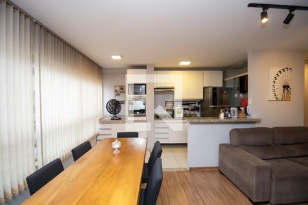 Sala de apartamento à venda com 1 quarto, 56m² em Lourdes, Belo Horizonte