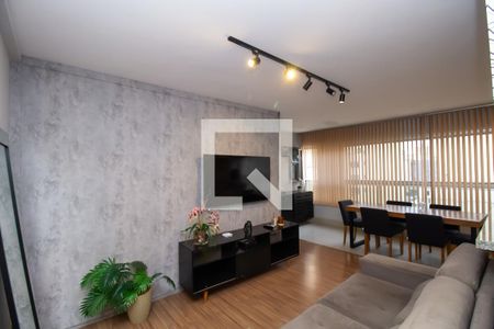 Sala de apartamento à venda com 1 quarto, 56m² em Lourdes, Belo Horizonte