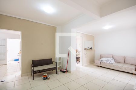 Sala (Casa 1) de casa para alugar com 6 quartos, 250m² em Vila Yara, Osasco