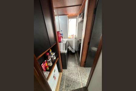 Cozinha de apartamento à venda com 1 quarto, 37m² em Savassi, Belo Horizonte