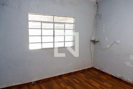 Quarto 1 de casa para alugar com 2 quartos, 55m² em Jardim Roberto, Osasco