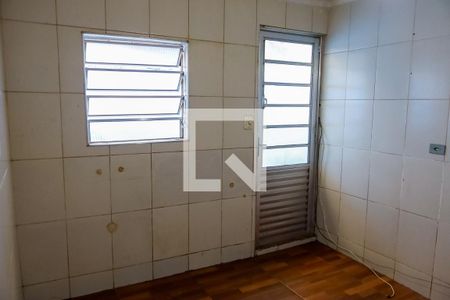 Sala de casa para alugar com 2 quartos, 55m² em Jardim Roberto, Osasco