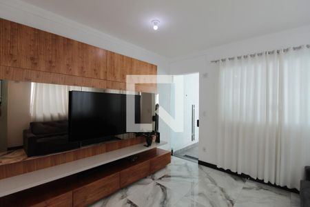 Sala de casa para alugar com 3 quartos, 246m² em Santa Amelia, Belo Horizonte