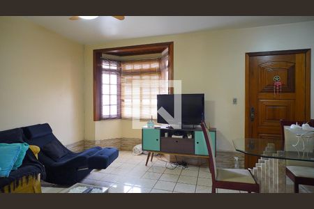 Sala de casa à venda com 3 quartos, 167m² em Jardim Carvalho, Porto Alegre