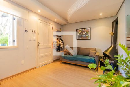 Sala de casa à venda com 2 quartos, 128m² em Vila Nova, Porto Alegre