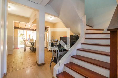 Sala de casa à venda com 2 quartos, 128m² em Vila Nova, Porto Alegre