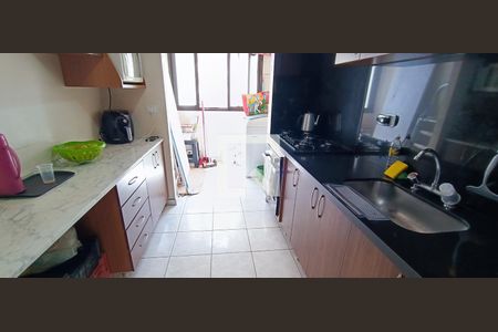 Cozinha de apartamento à venda com 2 quartos, 63m² em Jardim Henriqueta, Taboão da Serra