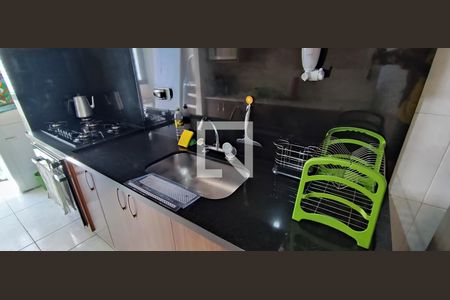 Cozinha de apartamento à venda com 2 quartos, 63m² em Jardim Henriqueta, Taboão da Serra