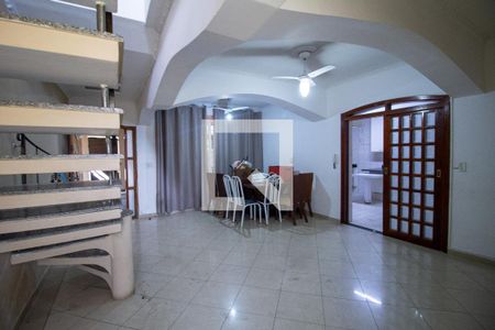 Sala de casa para alugar com 3 quartos, 220m² em Vila Haro, Sorocaba