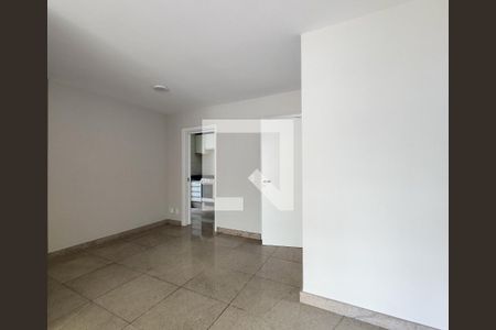 Sala de apartamento à venda com 2 quartos, 75m² em Funcionários, Belo Horizonte