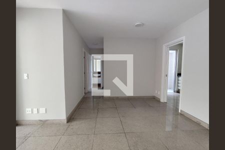 Sala de apartamento à venda com 2 quartos, 75m² em Funcionários, Belo Horizonte