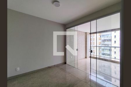 Sala de apartamento à venda com 2 quartos, 75m² em Funcionários, Belo Horizonte