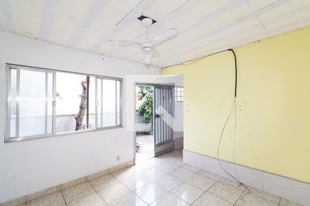 Sala de casa para alugar com 1 quarto, 60m² em Guaratiba, Rio de Janeiro