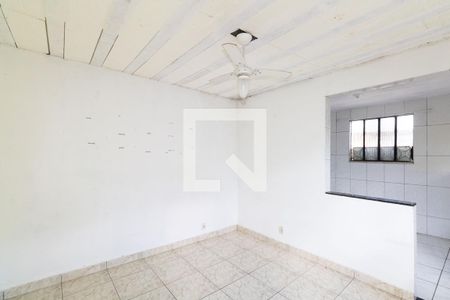 Sala de casa para alugar com 1 quarto, 60m² em Guaratiba, Rio de Janeiro