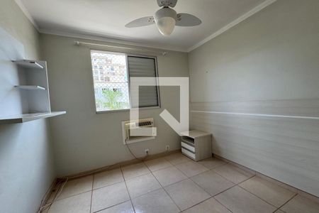 Dormitório 01 de apartamento para alugar com 2 quartos, 45m² em Sumarezinho, Ribeirão Preto