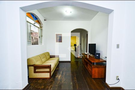 Sala de casa à venda com 4 quartos, 310m² em Santa Tereza, Belo Horizonte