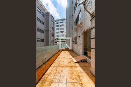 Varanda da Sala 2 de apartamento à venda com 3 quartos, 140m² em Santa Lúcia, Belo Horizonte