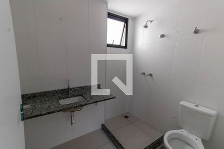 Banheiro de kitnet/studio à venda com 1 quarto, 39m² em Ingá, Niterói