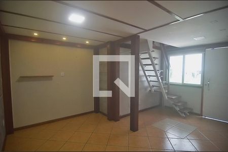 Sala de casa de condomínio à venda com 3 quartos, 130m² em Olaria, Canoas