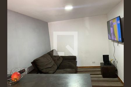 Sala de casa para alugar com 2 quartos, 50m² em Metalúrgicos, Osasco