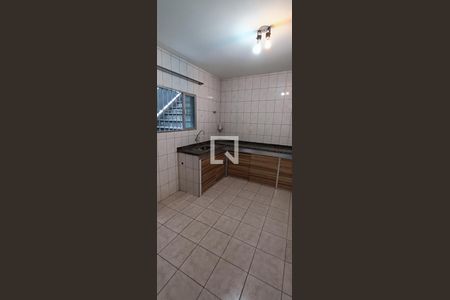 Cozinha de casa para alugar com 1 quarto, 55m² em Jardim Record, Taboão da Serra