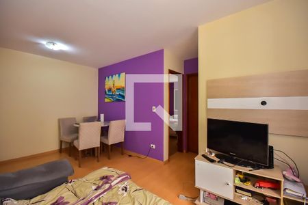 Sala de apartamento à venda com 2 quartos, 58m² em Chácara Agrindus, Taboão da Serra