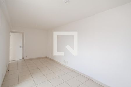 Sala de apartamento à venda com 3 quartos, 93m² em Heliópolis, Belo Horizonte