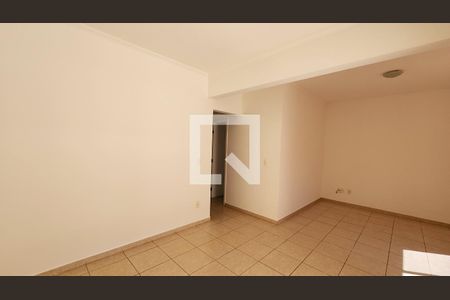 Sala de casa de condomínio para alugar com 4 quartos, 150m² em Medeiros, Jundiaí