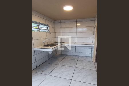 Cozinha de casa para alugar com 1 quarto, 30m² em Potecas, São José