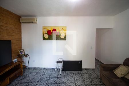 Sala de casa para alugar com 2 quartos, 120m² em Itaquera, São Paulo